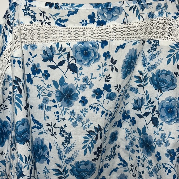 Maurie + Eve Maria Top in floral - Picture 8 of 8